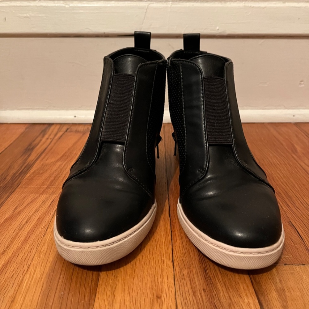 Wedges - Picture 2 of 5